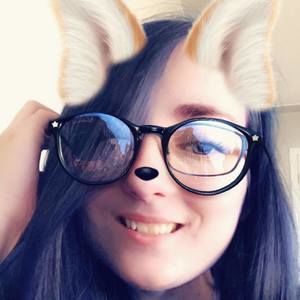 Meet your Posher, Alissa